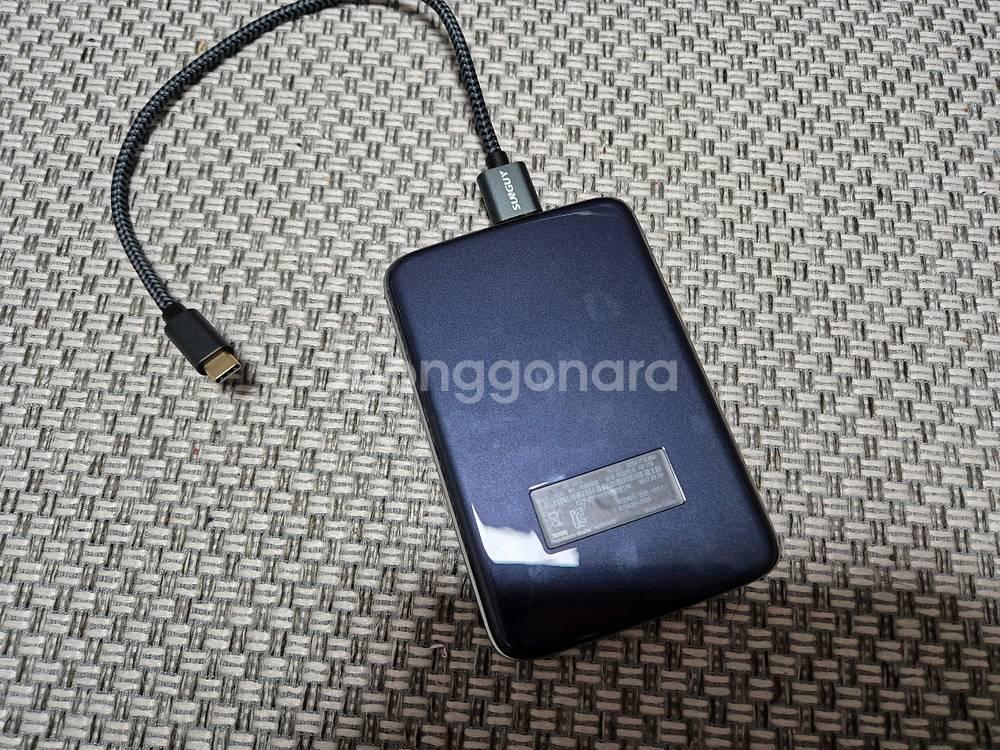 삼성 외장하드 1테라 HX-MK10H12/USB 3.0--1