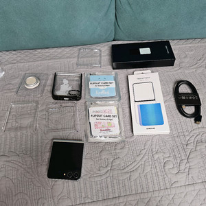 갤럭시 플립5 512 블랙 자급제 특급 컨디션