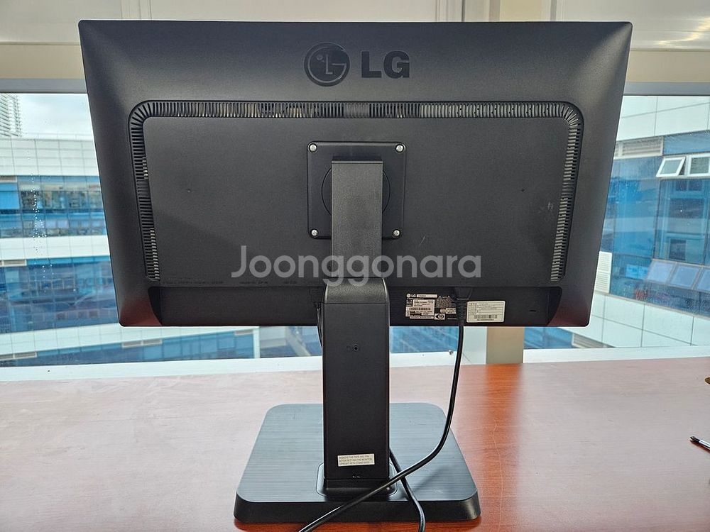LG 27인치 QHD 모니터 27MB85R 팝니다(B)--3