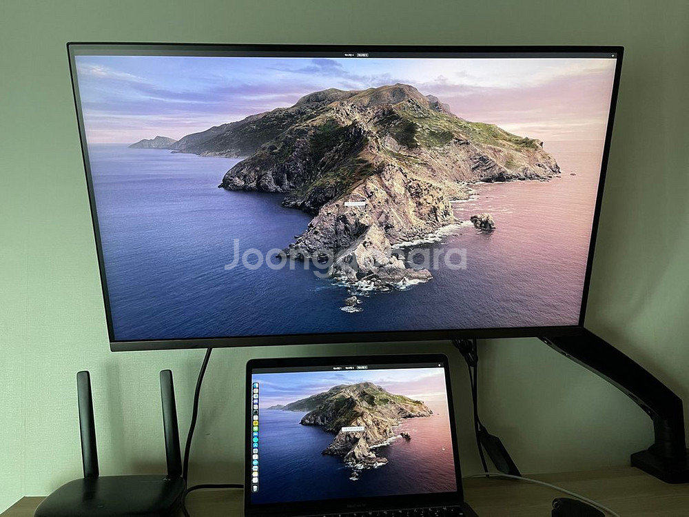 삼성전자 80cm UHD LED 썬더볼트 모니터--1