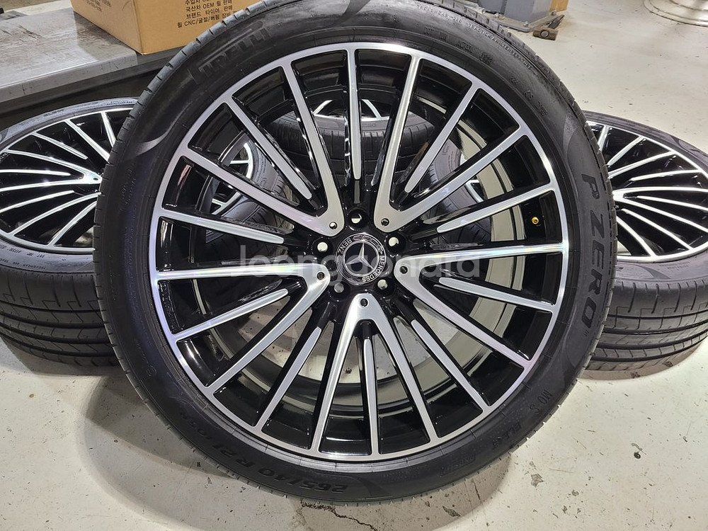 벤츠EQS AMG 21인치 정품휠타이어 한대분--4