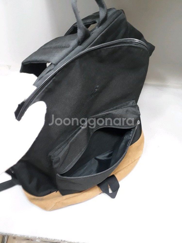 뉴발란스 백팩--8