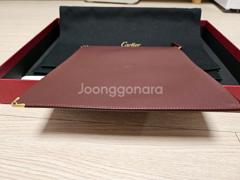 정품 까르띠에 파우치--0