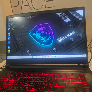 msi GF63 Thin 9sc 게이밍 노트북 팝니다.