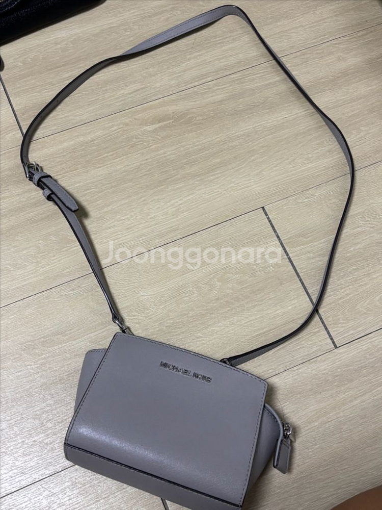 마이클코어스 크로스백--0