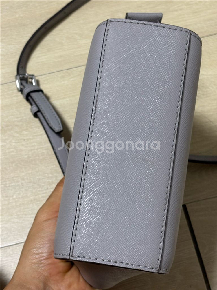 마이클코어스 크로스백--4