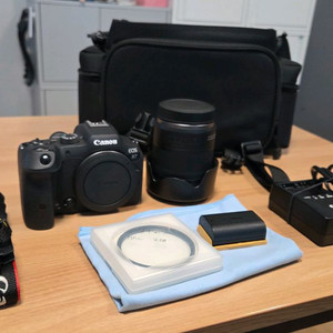 캐논 R7 / RF 24-105 정품 세트