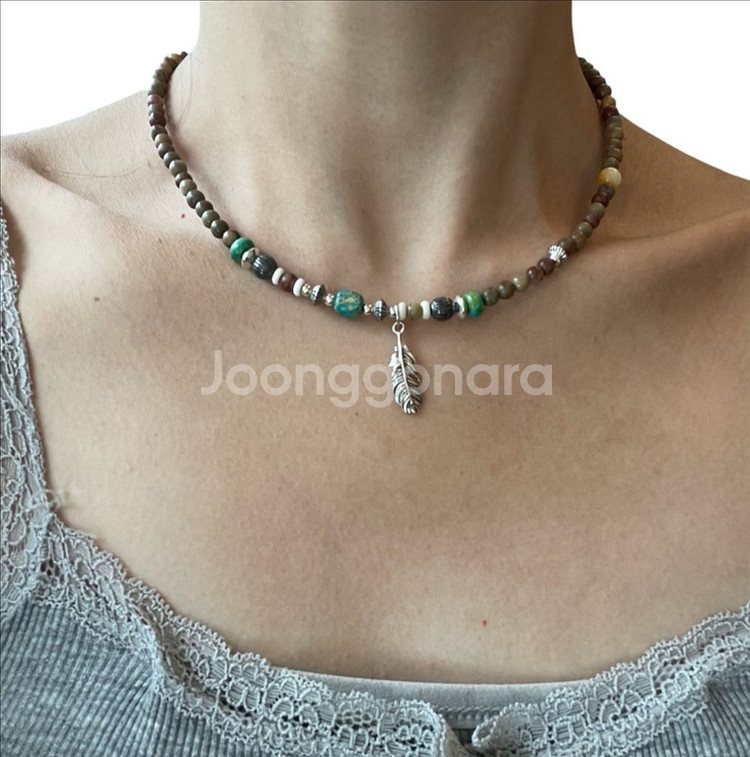 천연석 깃털 은목걸이 (42cm 조절 가능)--1