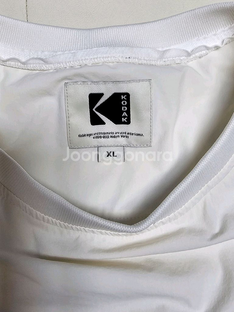 코닥 흰색 반팔티 XL 남성105--1