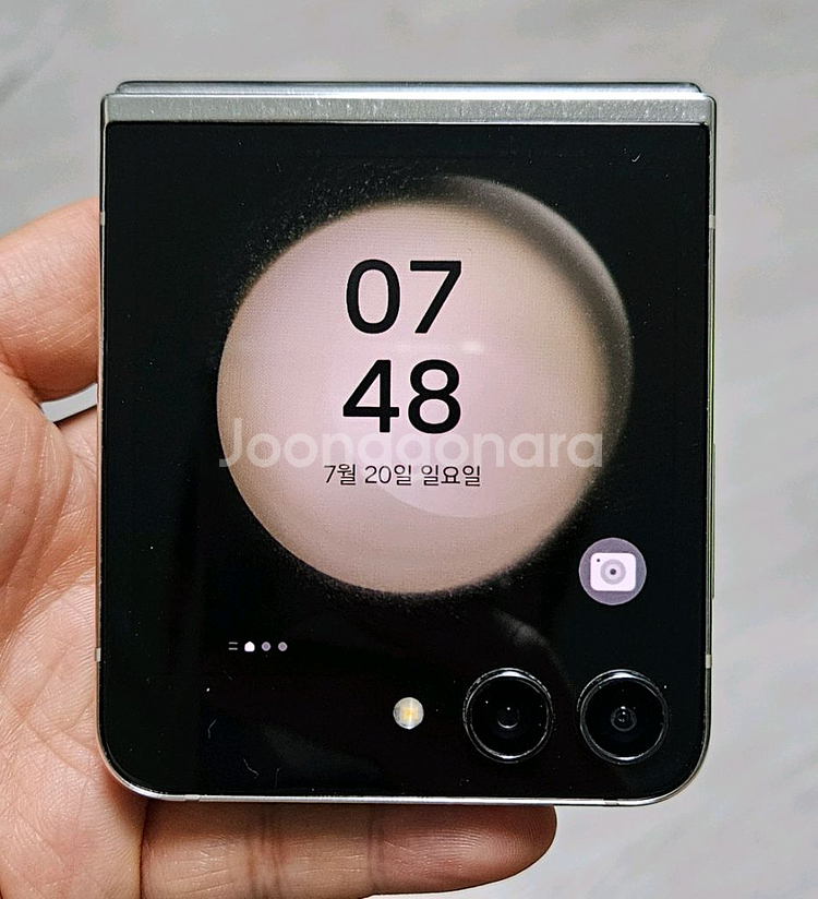 갤럭시 Z플립5 크림 512GB 부품용 싸게 팝니다.--1