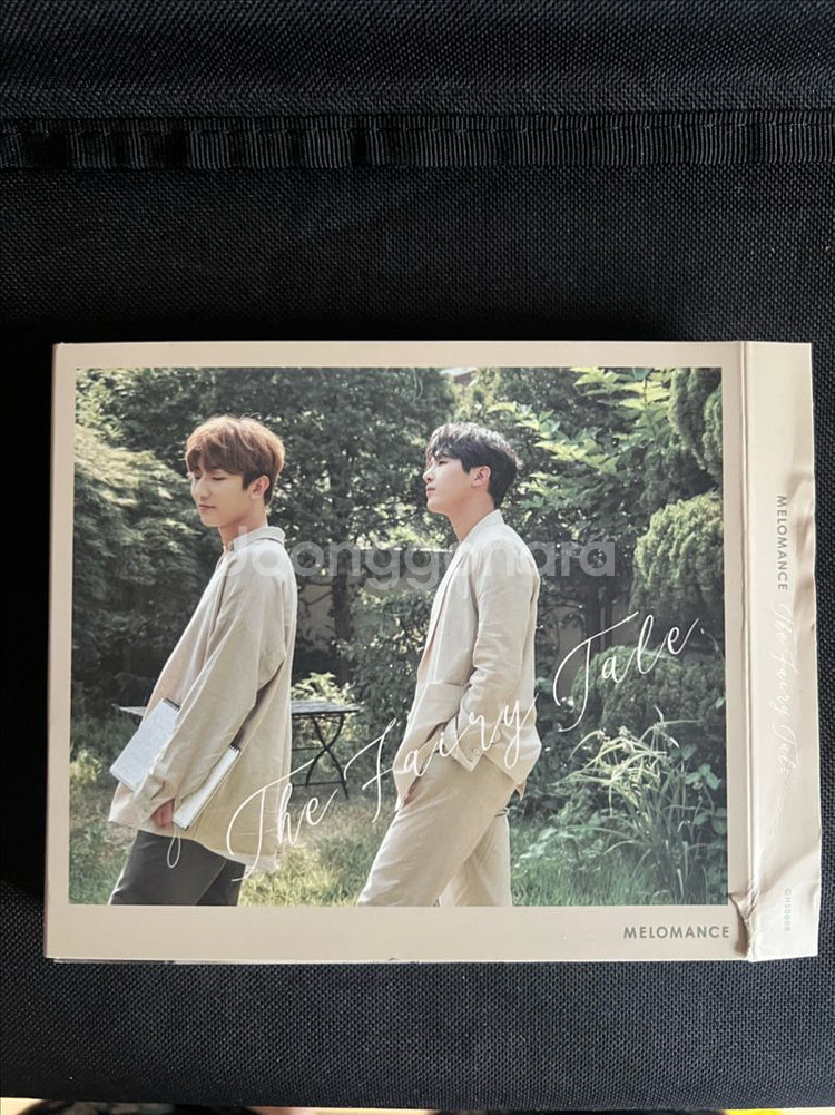 멜로망스 5집 The fairy tale(커버찢김)--0