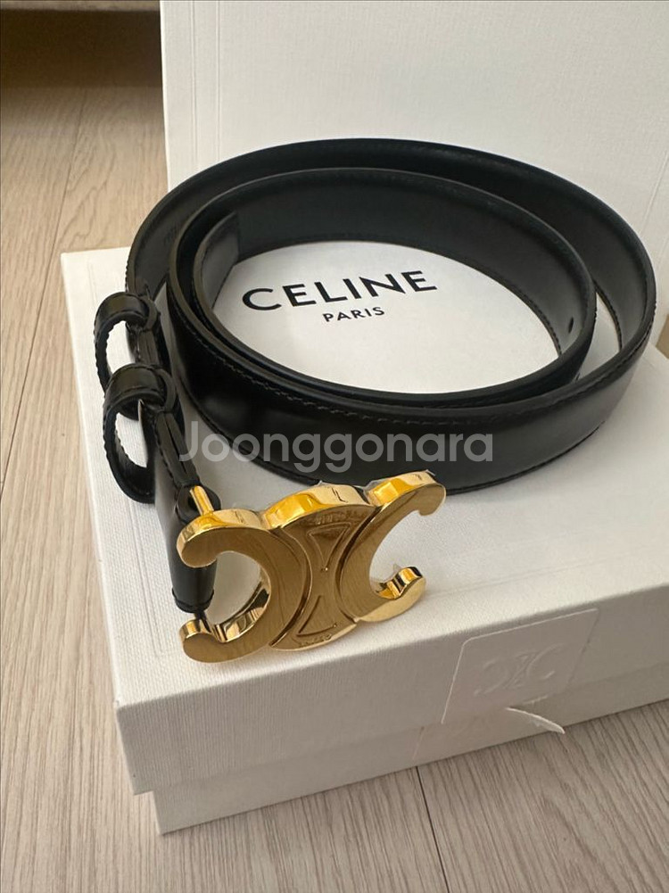 셀린느 트리옴페 벨트 m 1회 착용--1