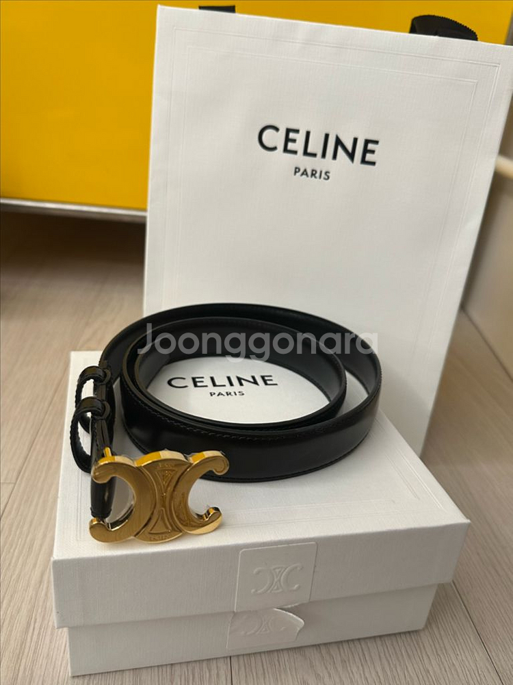 셀린느 트리옴페 벨트 m 1회 착용--0