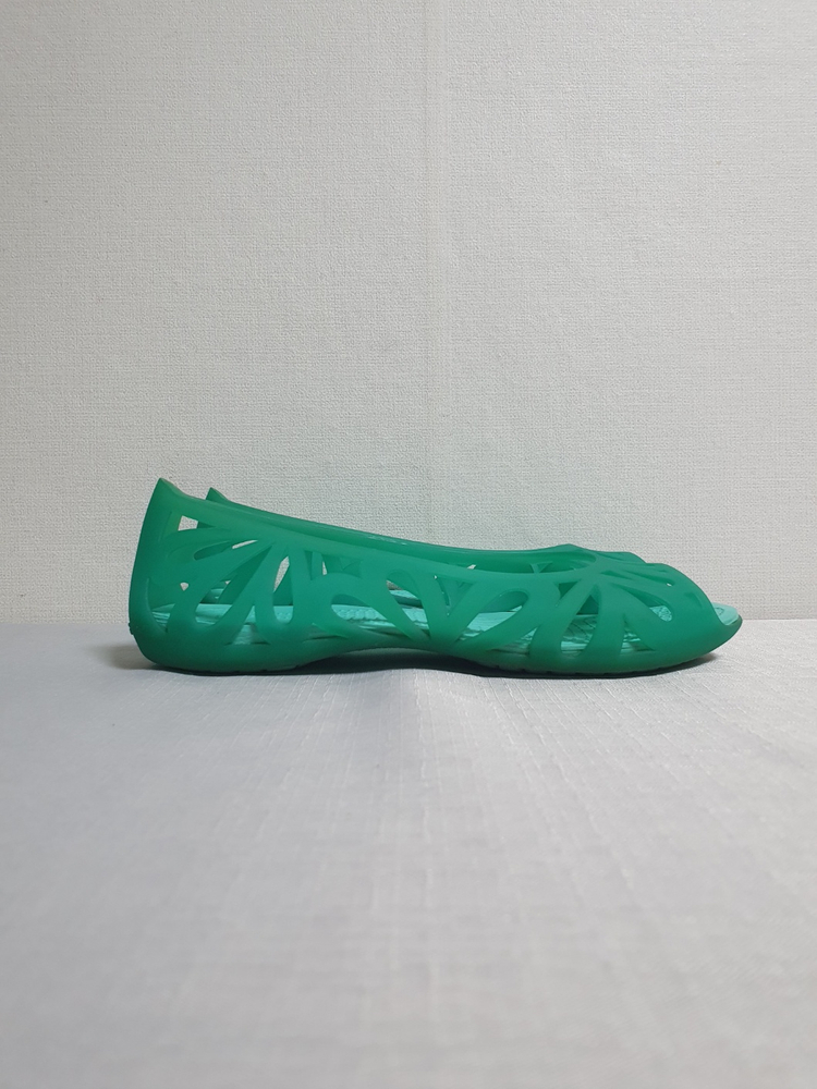 크록스 아드리나3 핍토 플랫 샌들 230mm 무료배송--3