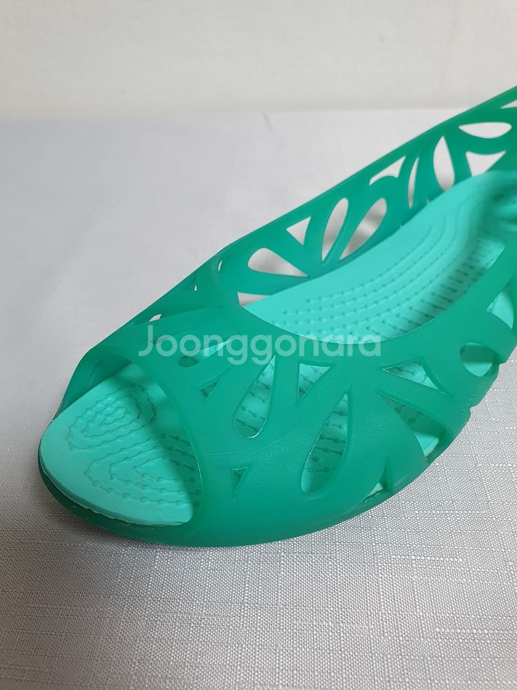 무료배송 230mm 크록스 샌들 아드리나3 핍토 플랫--7