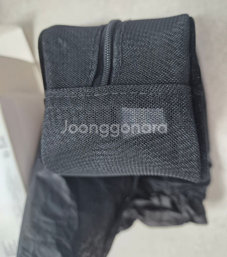 디올 뷰티 메쉬 파우치--3