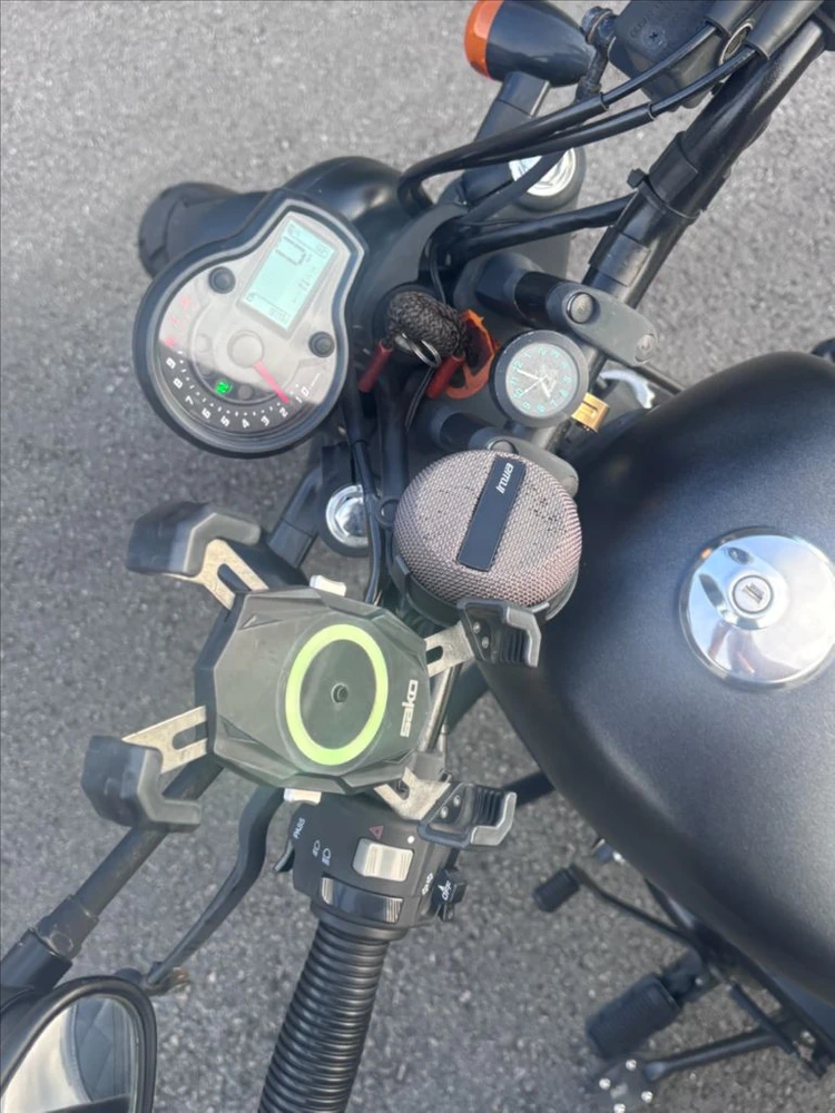 아퀼라300s 23년식 9600키로 (무사고! 이미지