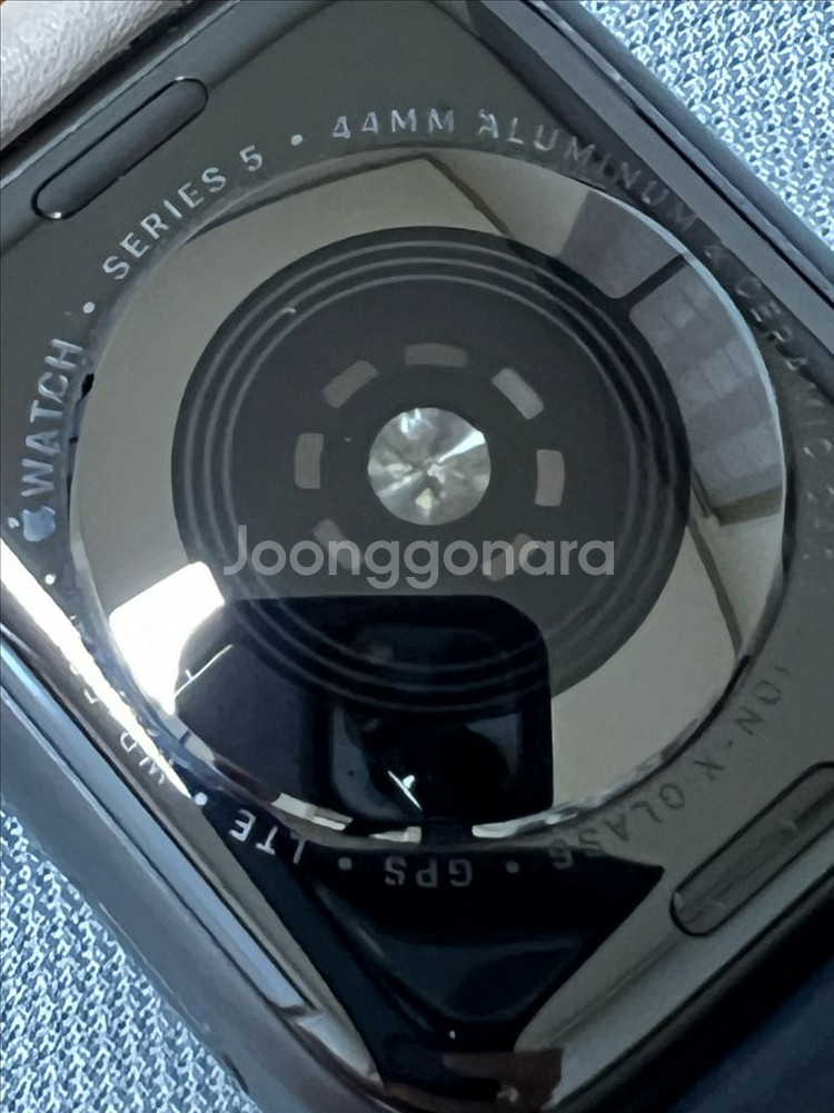 애플워치 시리즈5 44mm 셀룰러--3