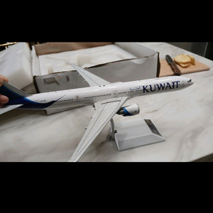 쿠웨이트 항공 777-300ER 모형 1/200