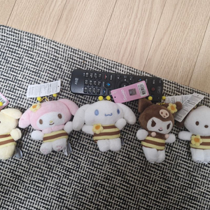 산리오 꿀벌 키링 세트