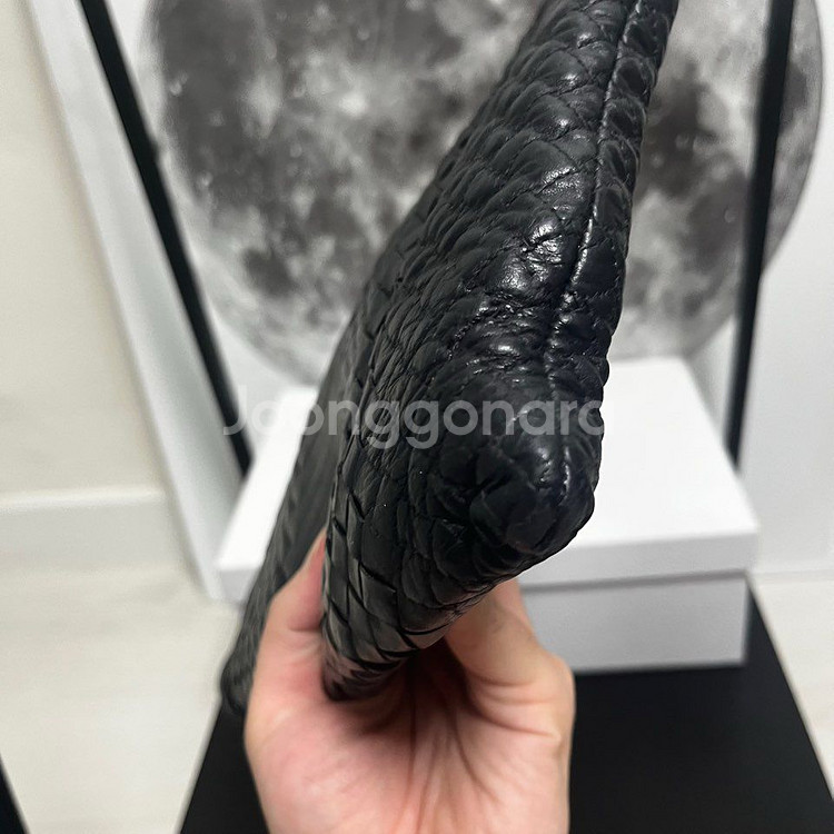 정품 35x23) 보테가베네타 인트레치아토 클러치--4