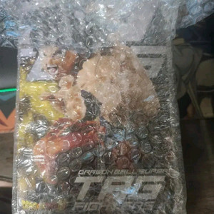드래곤볼 태그 파이터 손오공 피규어입니다.(택포)