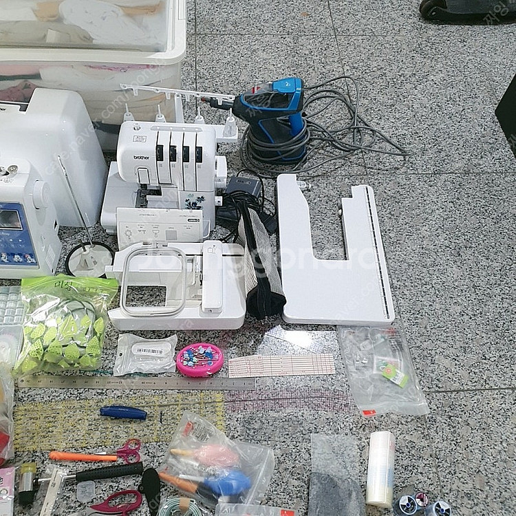 부라디 디즈니 자수미싱과 오버록 미싱 부자재 가격내림--8