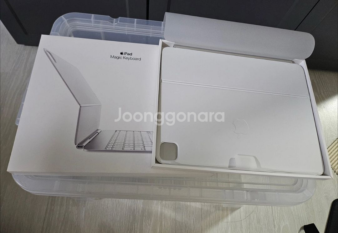 아이패드m4 13매직키보드--1