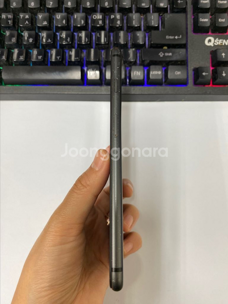 아이폰8플러스 스그 액정SS급 64GB 배터리98%--3