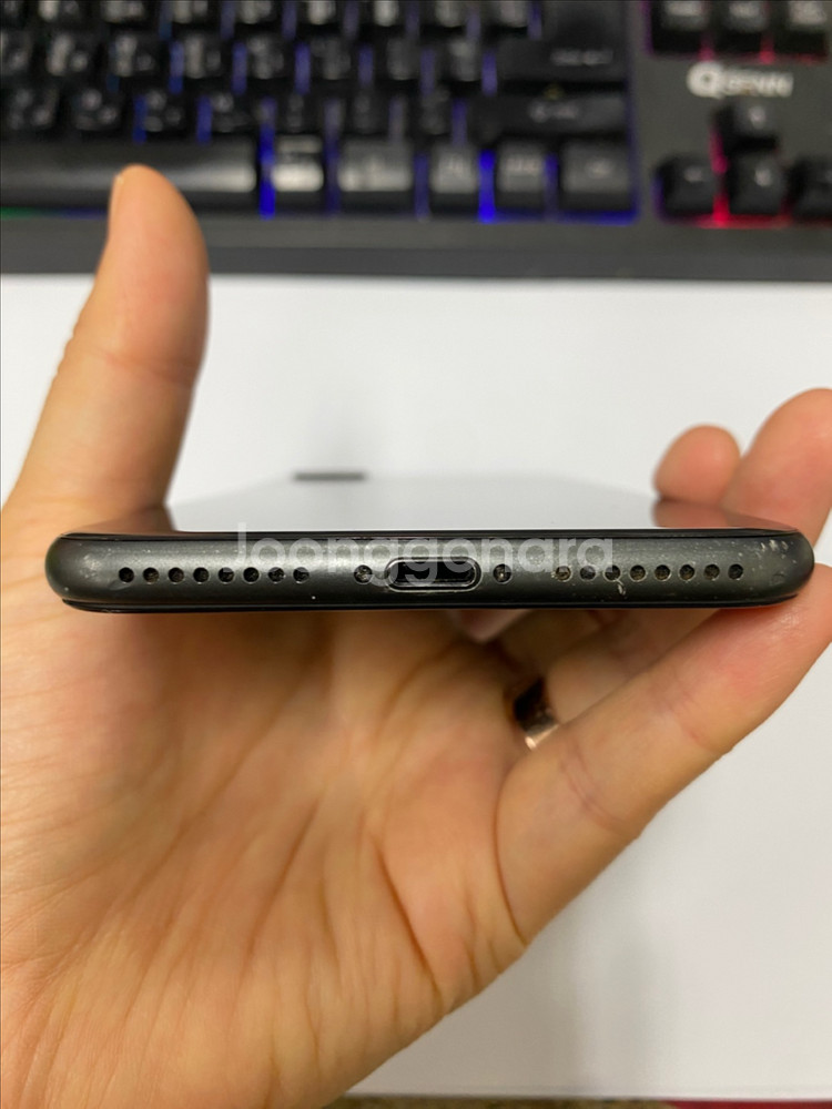 아이폰8플러스 스그 액정SS급 64GB 배터리98%--6