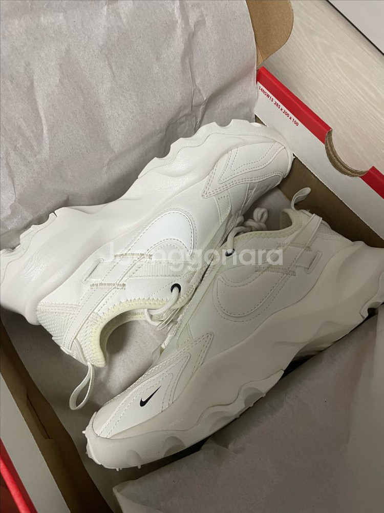 (새상품) 230 나이키 TC 7900 서밋 화이트--0