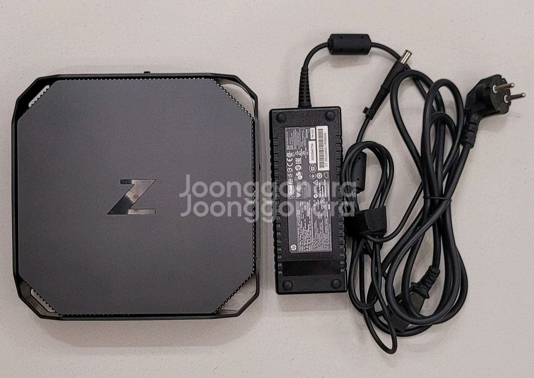 HP Z2 G3 MINI Workstation--0