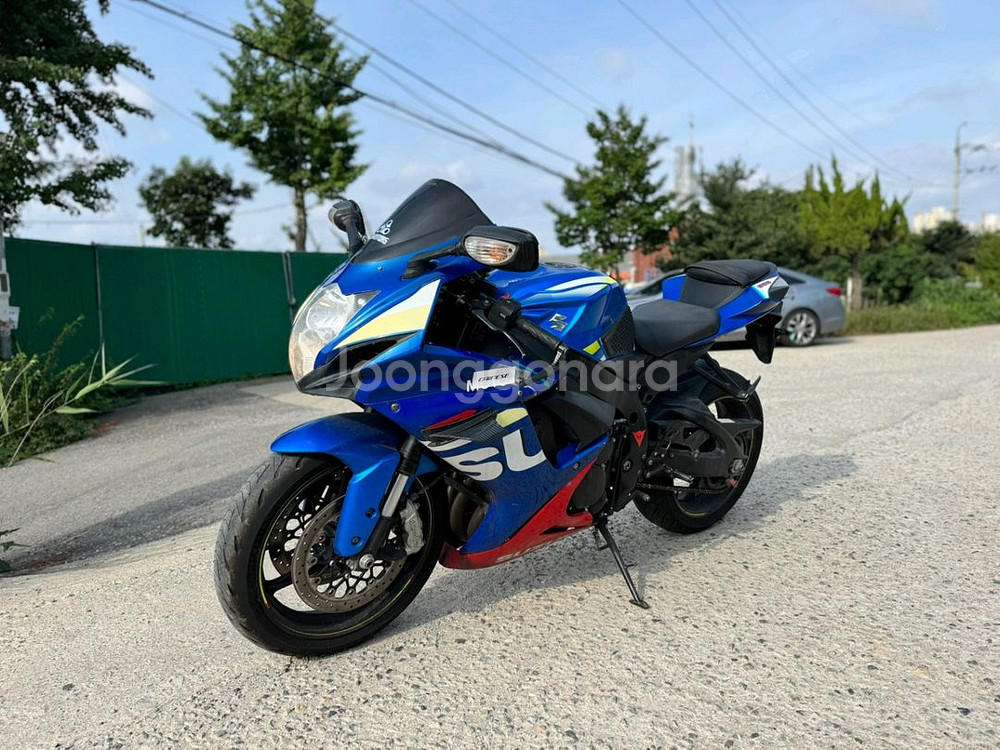 스즈키 r600 17년형 상태좋은차량 판매합니다--1