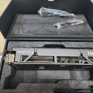 asus rtx 5070ti tuf (터프) 팝니다.