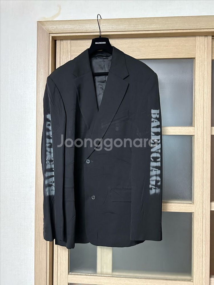 발렌시아가 블레이져자켓--0