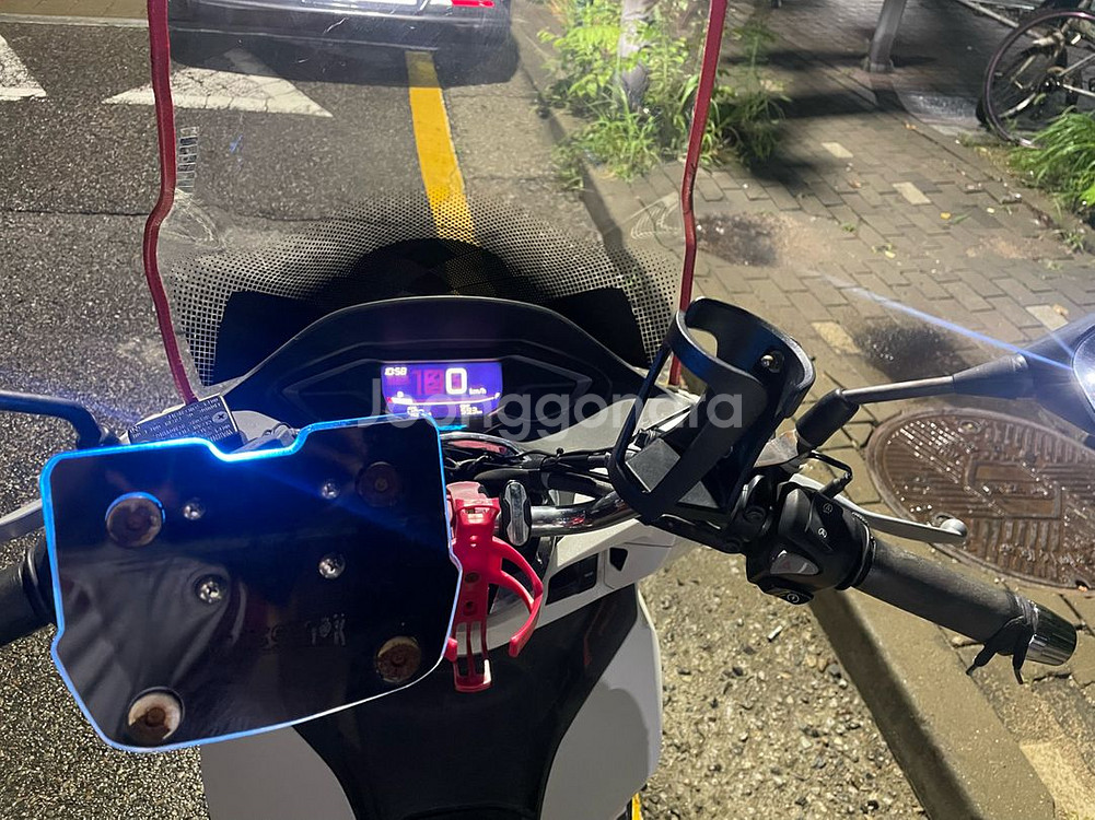 22년식 혼다 PCX 스쿠터--2
