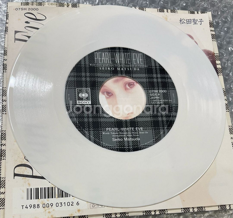 마츠다 세이코 / Pearl-White Eve--4