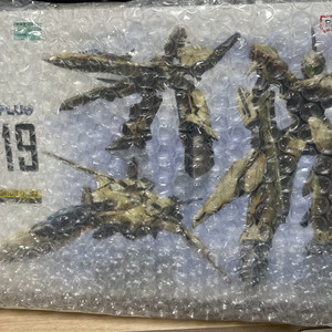 HG 마크로스 플러스 yf 19