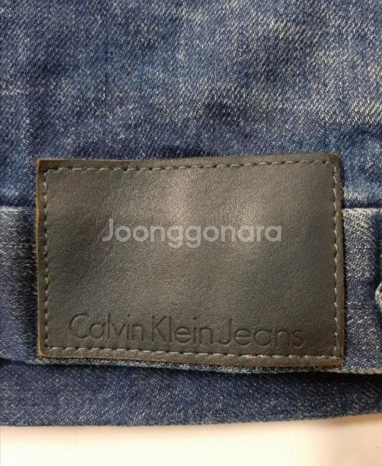 95)켈빈클라인 가죽패치 워싱 청 데님자켓--3