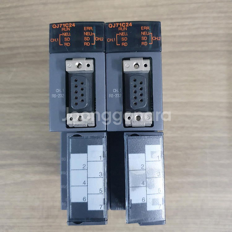 미쓰비시 QJ71C24--0