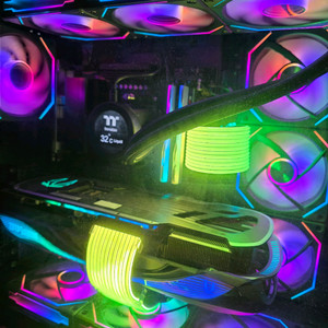 라이젠 9800X3D RTX4090 고사양 본체
