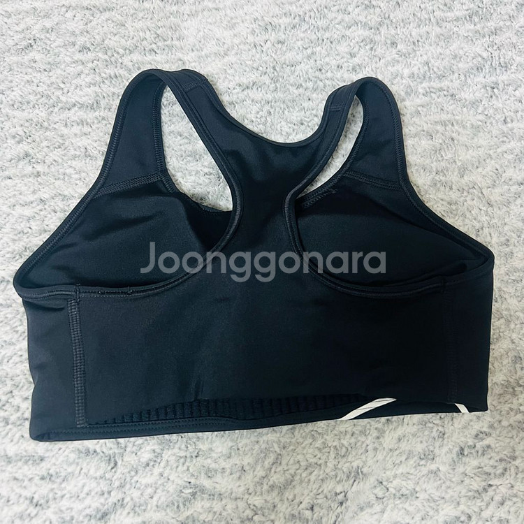 나이키 스우시 퓨추라 블랙 스포츠브라 (M)--4