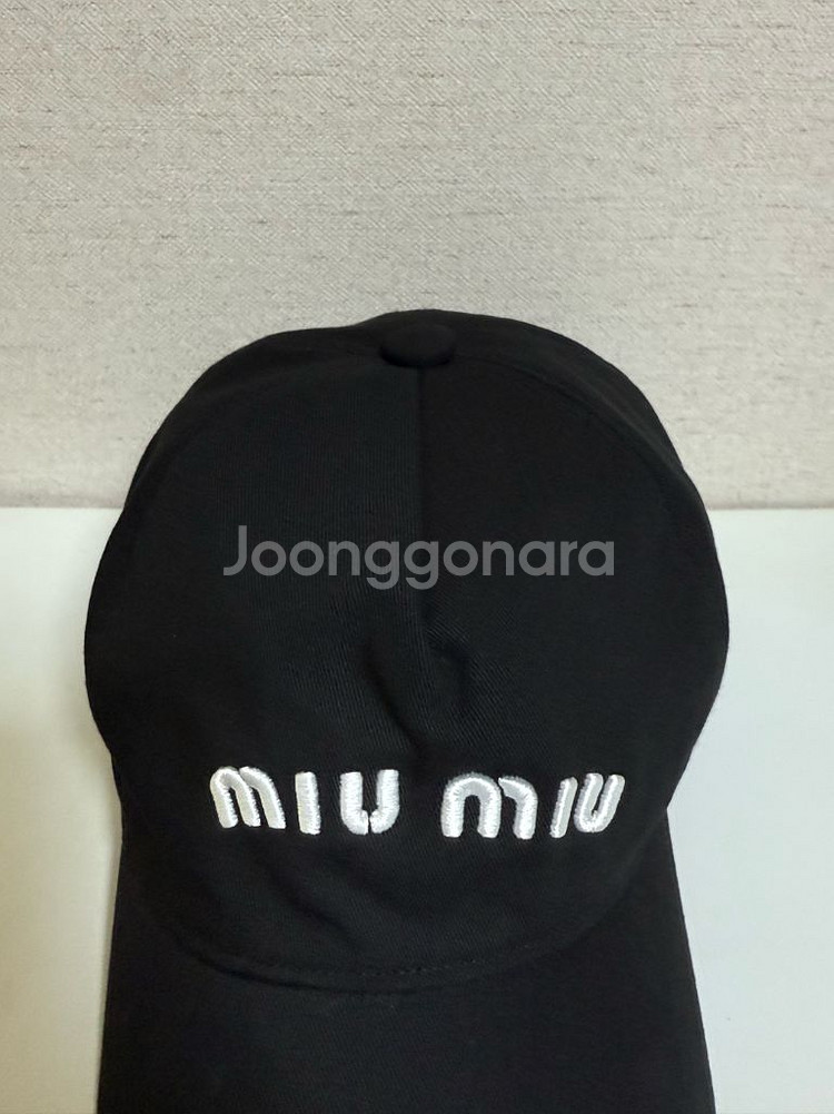 미우미우 블랙 볼캡--1