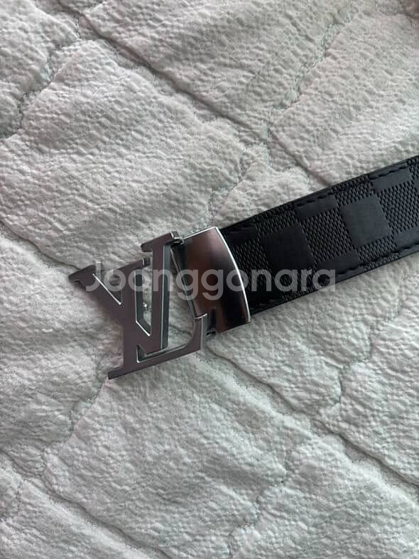 루이비통 벨트--1