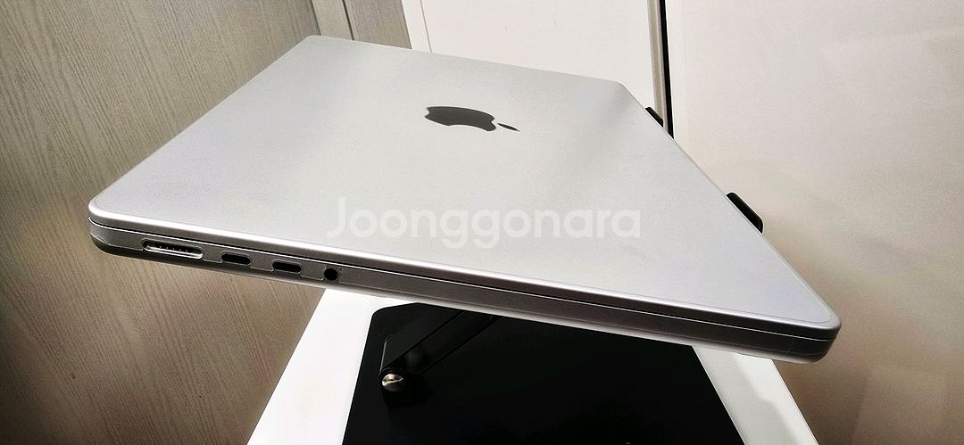 새제품급 맥북프로 14인치 M2 Pro(애플케어) 팝니--2