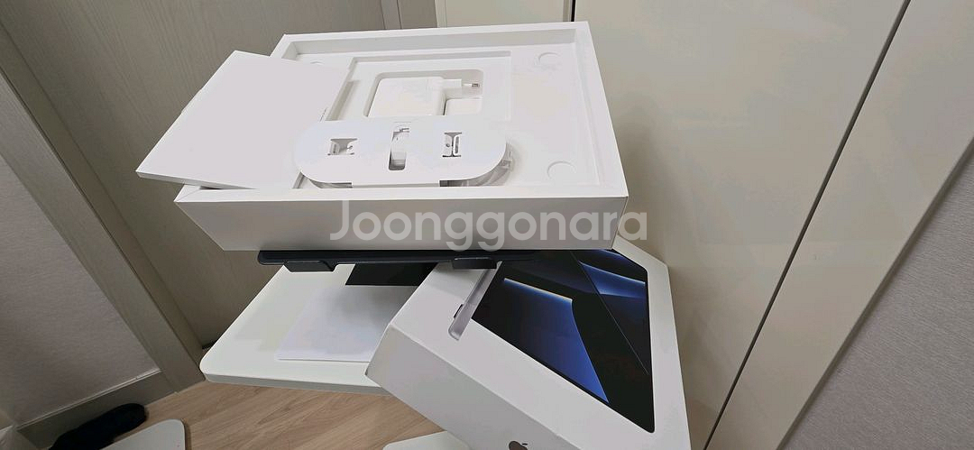 새제품급 맥북프로 14인치 M2 Pro(애플케어) 팝니--9