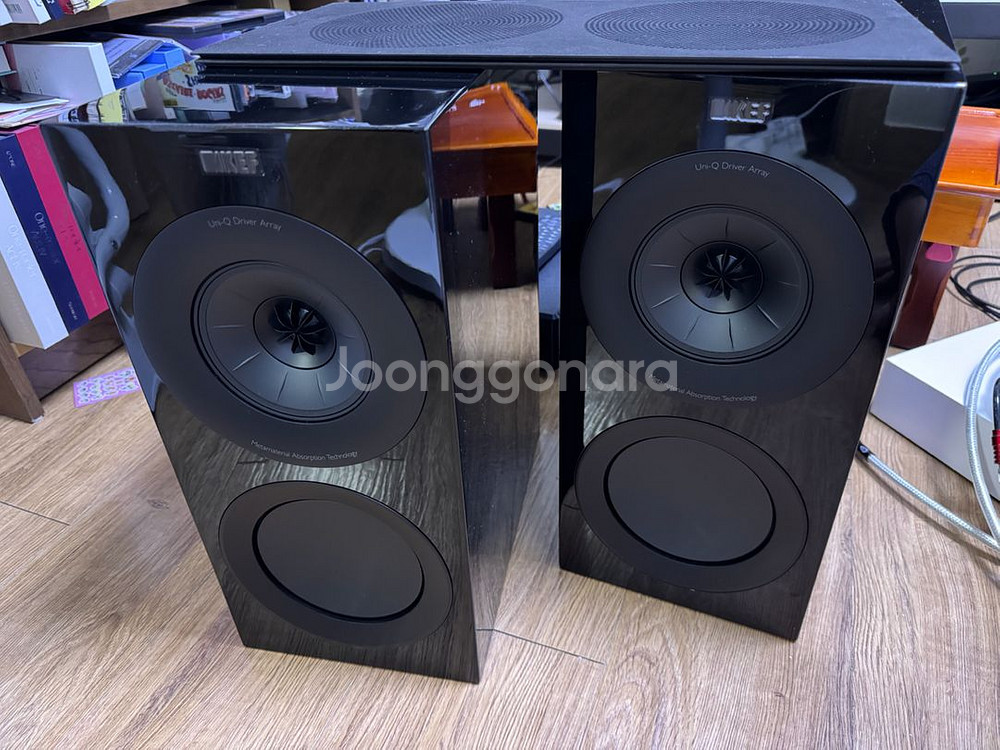 kef r3 meta 팝니다 검은색--0