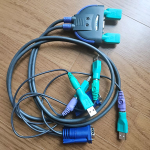 Atem KVM 스위치(CS-62S) & 케이블 팝니