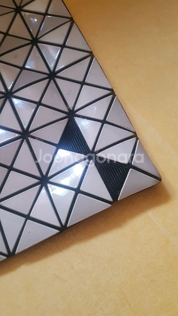 바오바오 Issey Miyake 프리즘 베이지 토트--5
