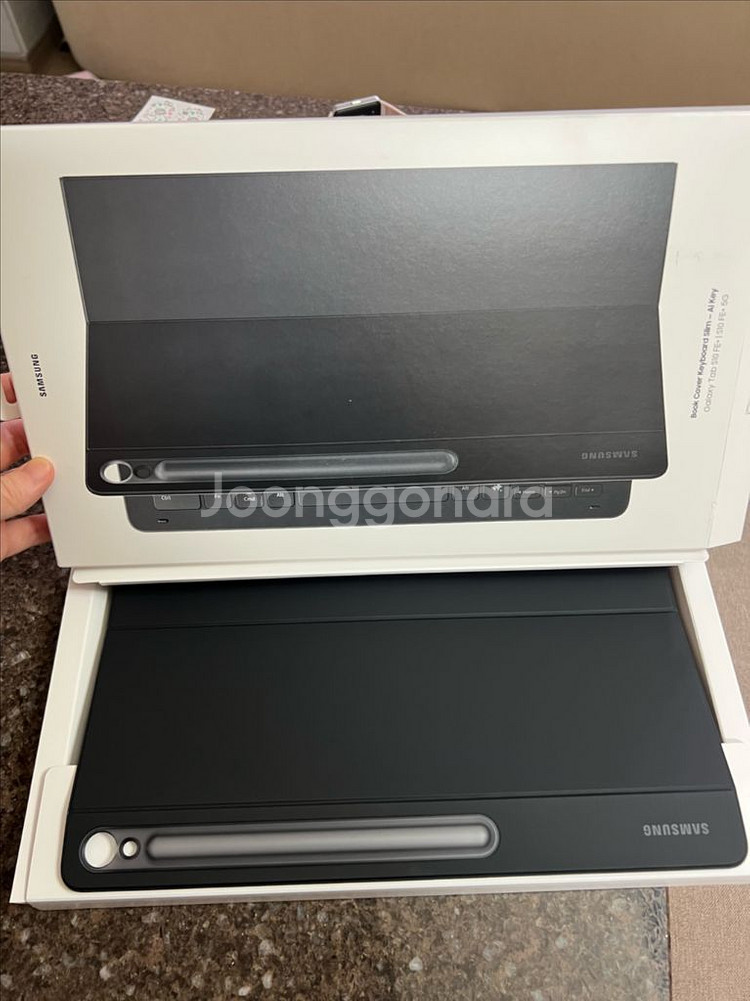 정품 갤럭시 탭 S10 FE+ 슬림 키보드 북커버--1
